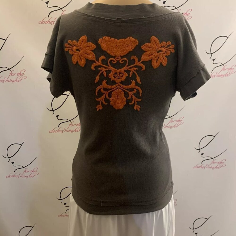 Embroidered Unknown Brand. Size XS. Knit Pullover. Layering. Cotton. B107